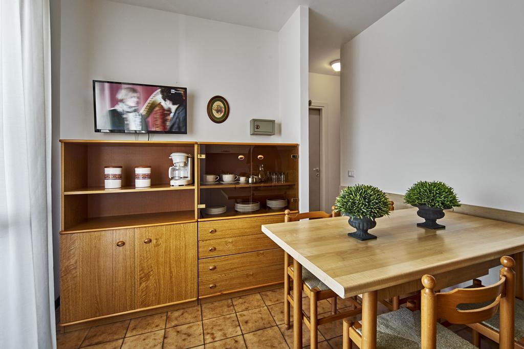 Aparthotel Columbia 3*