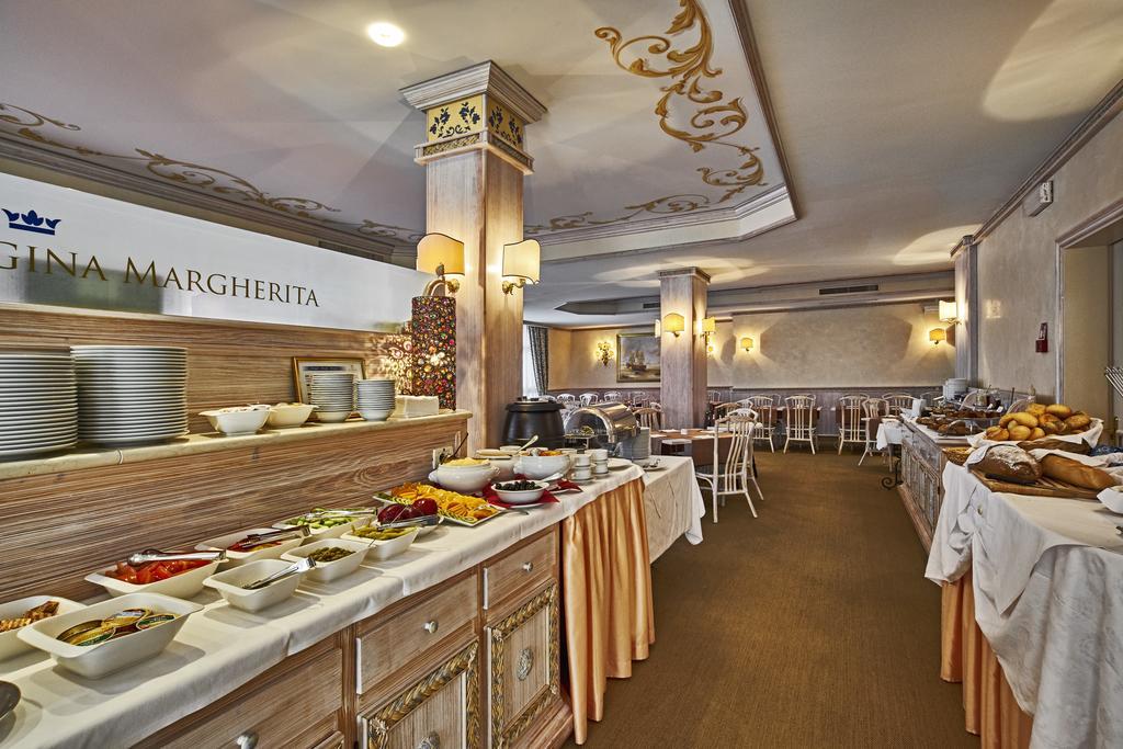 Aparthotel Columbia 3*